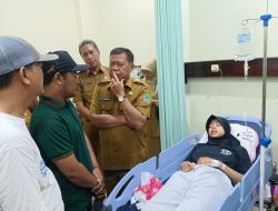 Bobotoh Wanita Jadi Korban Salah Sasaran Lemparan Paving Blok Hingga Dilarikan Ke RS Saat Nobar Persib Vs Persija di Majalengka