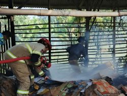 Diduga Puntung Rokok Anak-anak, 1 Ton Kardus di Gudang Ruko Indramayu Ludes Terbakar