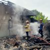 Dua Rumah di Lajer Indramayu Ludes Terbakar Karena Korsleting Listrik, Kerugian Ditaksir Capai Rp 400 Juta