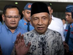 Gaduh Tudingan Amien Rais ke Prabowo dan Tedy yang Langsung Ditepis Menkomdigi
