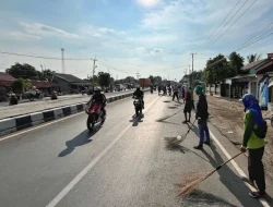 Camat Sukra Punya Solusi Unik Atasi Penyapu Koin Jembatan Sewo: Usul Pasang Pagar Berongga