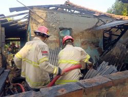 Rumah Petani di Indramayu Ludes Terbakar, Gabah 40 Kg hingga Alat Semprot Padi Ikut Hangus