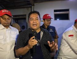 Ujang Santri Asal Bandung di Balik Panel Surya yang Terangi Kampung Terisolasi di Indramayu