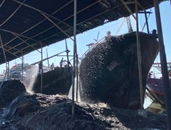 Kerugian Imbas Kebakaran Hebat di Pelabuhan Karangsong Indramayu Ditaksir Capai Rp 6,6 Miliar, Polisi Ungkap Penyebab Kebakaran