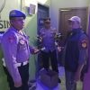 Razia Miras di Kedokan Bunder Indramayu, Sejumlah Botol Diamankan