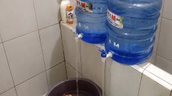 Sudah 2 Hari Air PDAM di Indramayu Mati! Warga Kelimpungan Beli Galon Isi Ulang Sampai Ada juga yang Tidak Mandi