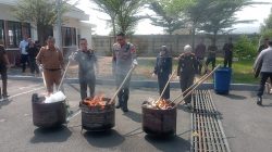 Kejari Majalengka Musnahkan Sabu, Ribuan Obat Keras hingga Senjata Kejahatan Kriminal