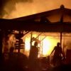 Detik-detik Saat Api Melahap Toko Material Kayu di Losarang Indramayu Tengah Malam Tadi
