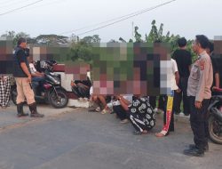 Cegah Tawuran, Polisi Bubarkan Kerumunan Remaja di Gabuswetan Indramayu