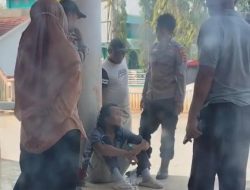ODGJ yang Kerap Bawa Sajam di Haurgeulis Dievakuasi Petugas Gabungan untuk Dibawa Berobat ke RSUD Indramayu